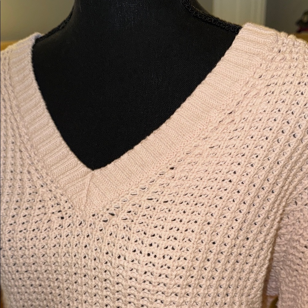 J. Crew Factory Women's Pink V-Neck Sweater - Picture 5 of 5